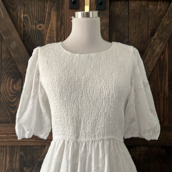 ZESICA FLORAL LACE FLOWY SHORT SLEEVE SMOCKED MIDI DRESS - Picture 5 of 16